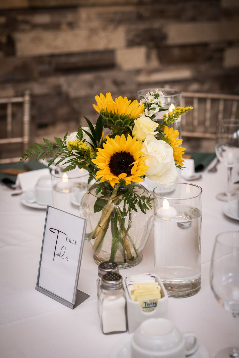 Tablescape wedding florals centerpieces wedding decor at Stratford Country Club