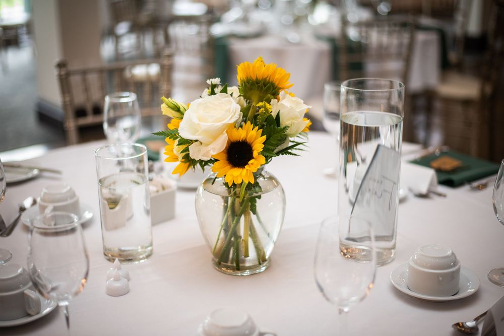 Tablescape centerpieces wedding decor at Stratford Country Club