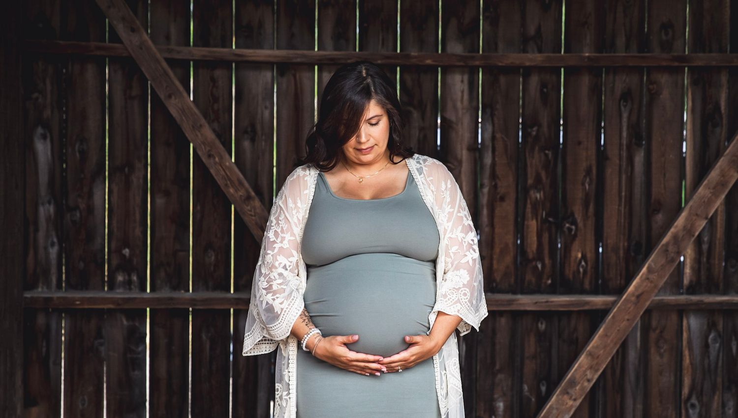 Melissa's Maternity Shoot at Dundurn Castle | Niagara Photography | Welland Photography | St. Catharines Photography