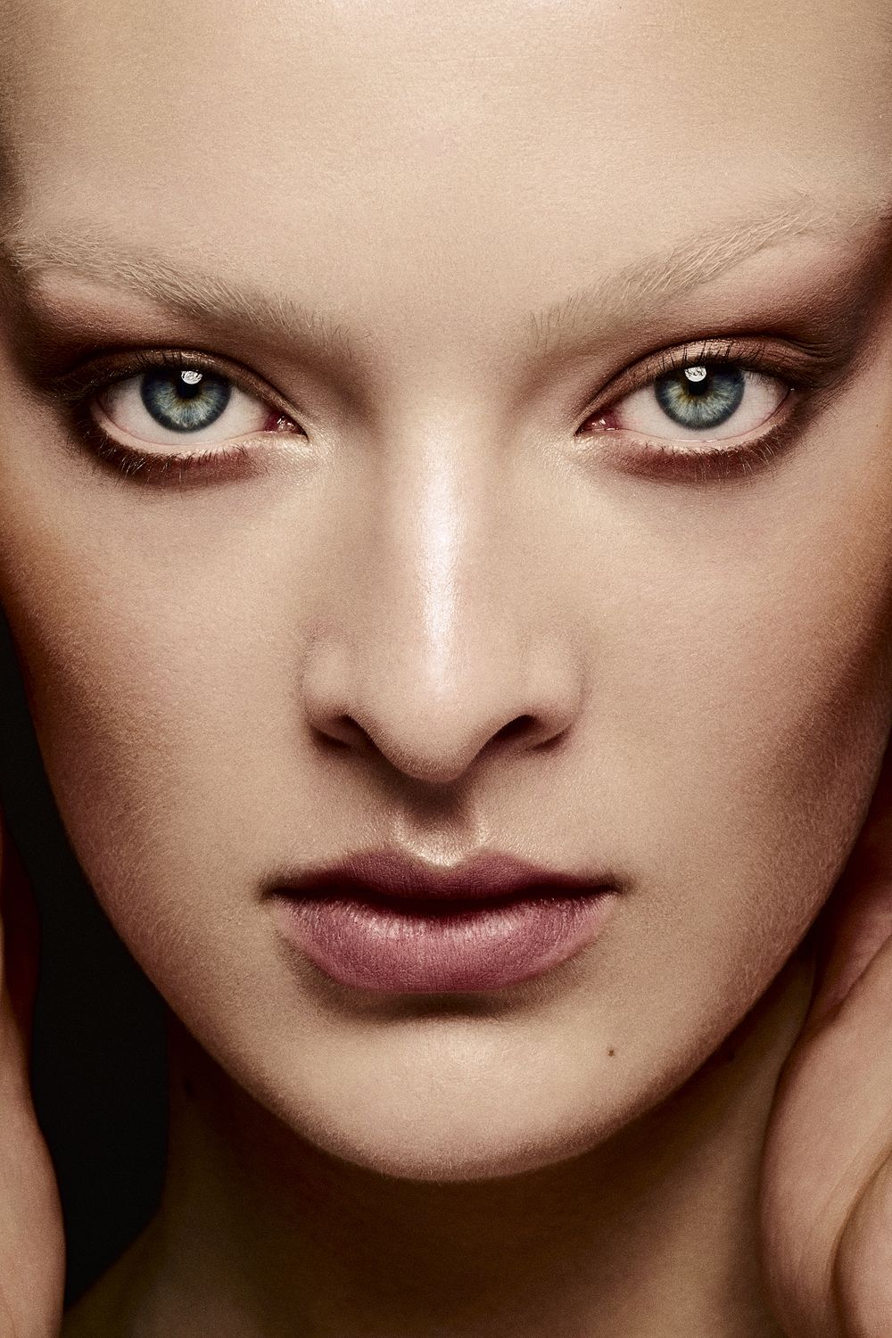 Bleached Eyebrow Beauty Photoshoot by Dominik Zky Photography