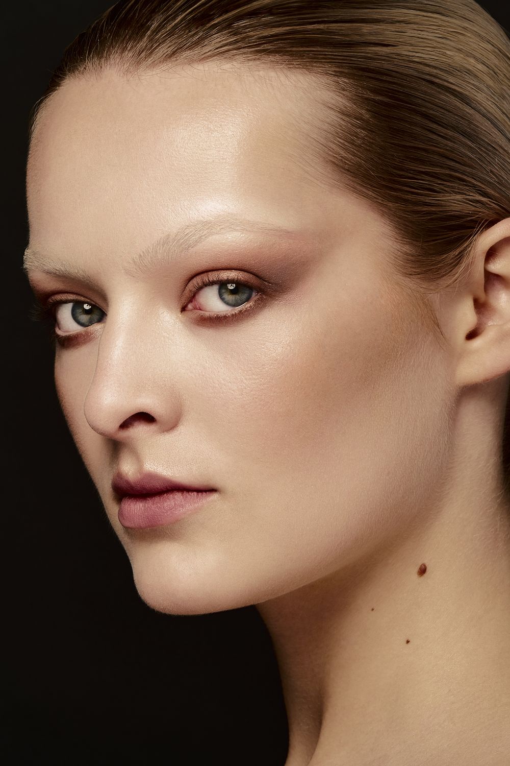 Bleached Eyebrow Beauty Photoshoot by Dominik Zky Photography