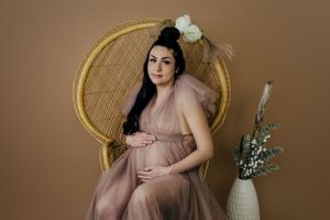 Maternal maternity photoshoot portraits elegant boho and brown fine art themed Saskatoon and Warman photography, pregnancy shoot