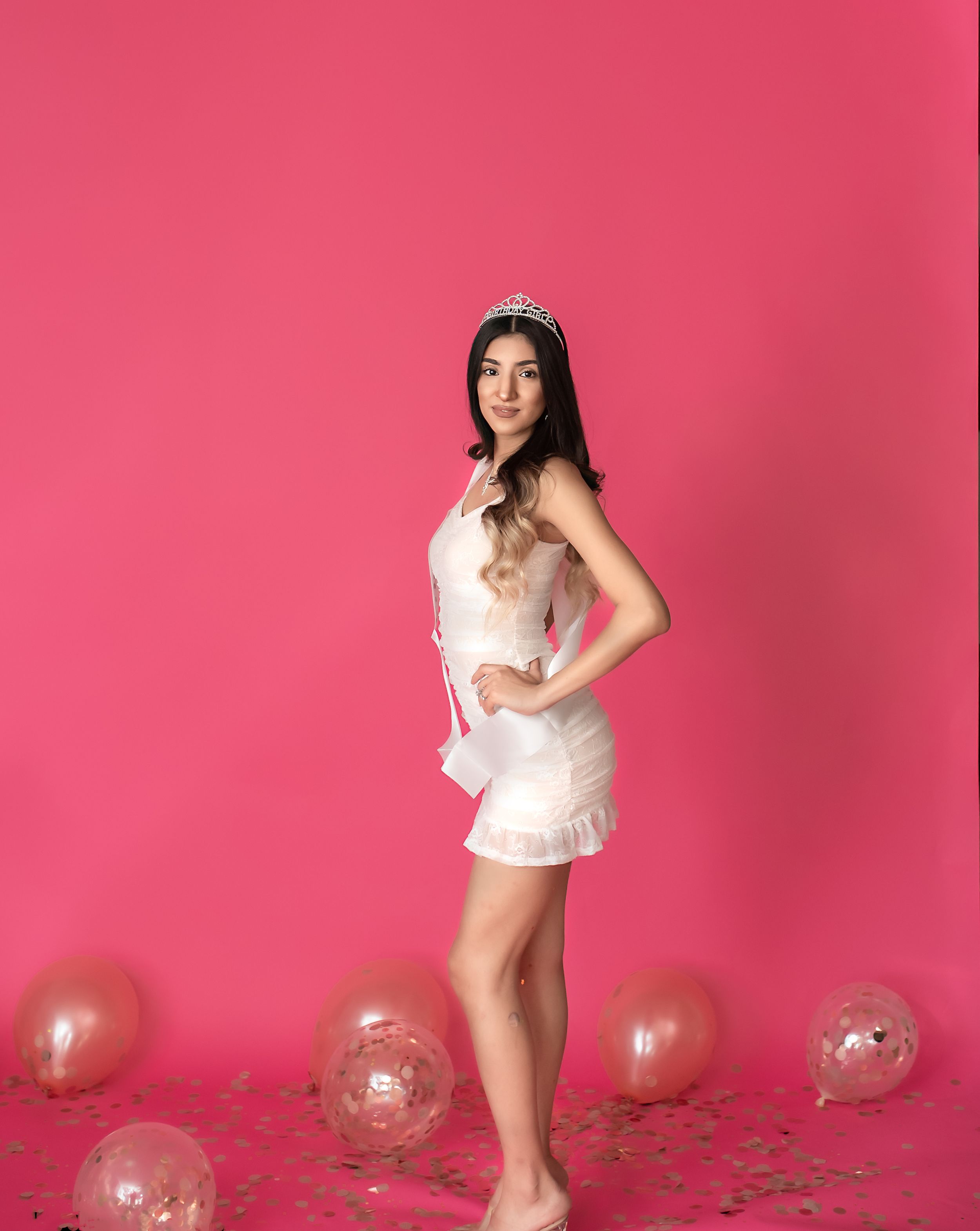 How to take Amazing in home Studio Like photos for your 21st Birthday