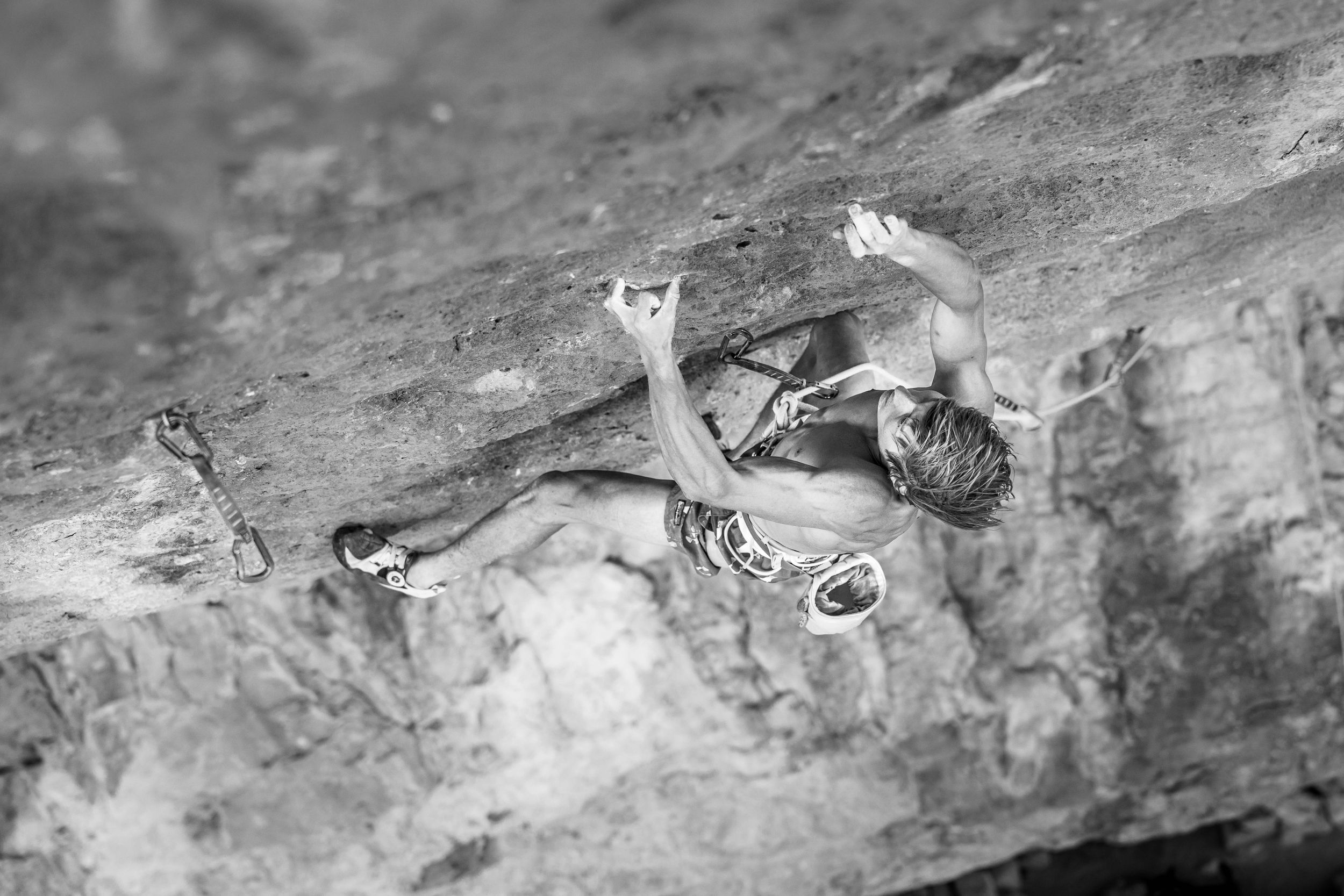 German climber Alex Megos climbing Ratstaman Vibrations in Céüse, France - photo Jan Virt