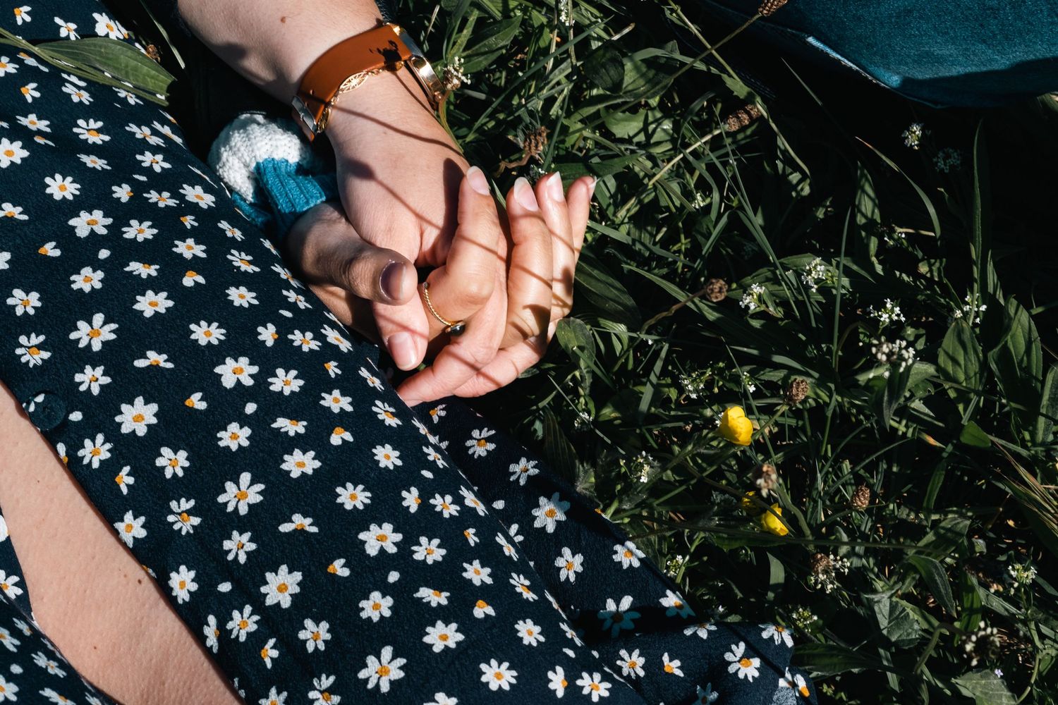 Photographe de mariage et session d'engagement du couple entre Nîmes, Montpellier, Aubenas, Avignon et Uzès.