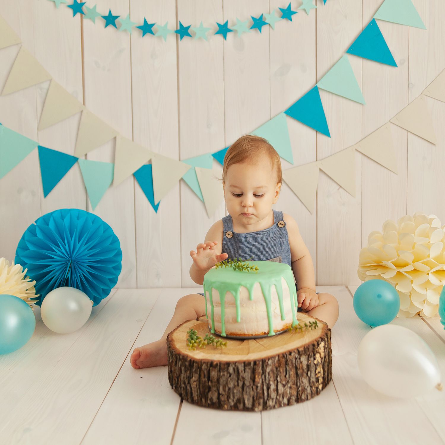 Sedinta foto cake smash Timisoara - prima aniversare fotograf Madalina Craciun