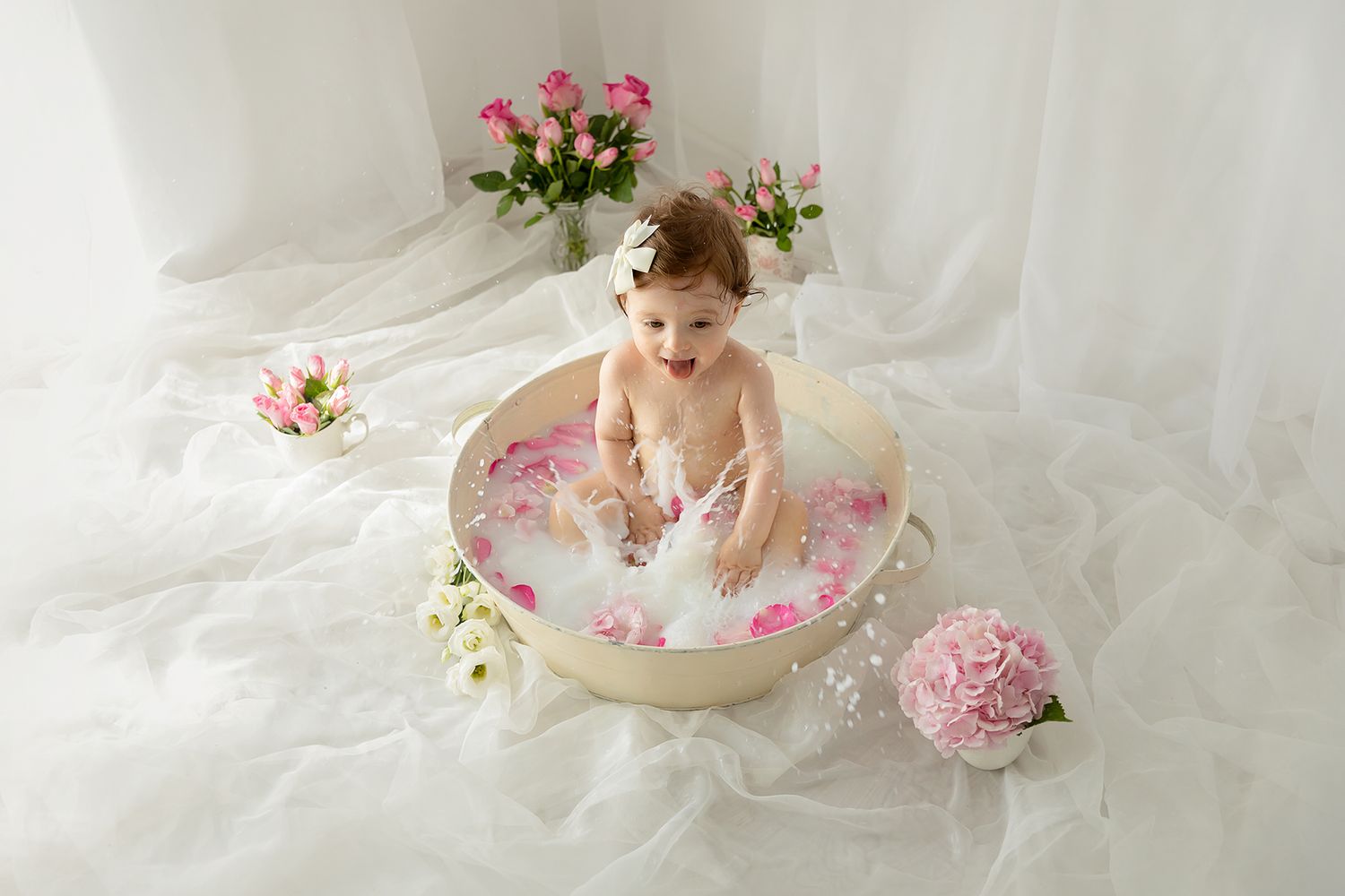Sedinta foto cake smash Timisoara - prima aniversare fotograf Madalina Craciun