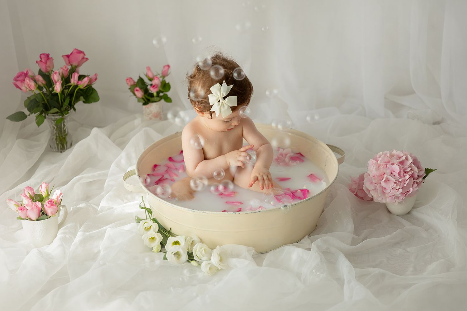 Sedinta foto cake smash Timisoara - prima aniversare fotograf Madalina Craciun