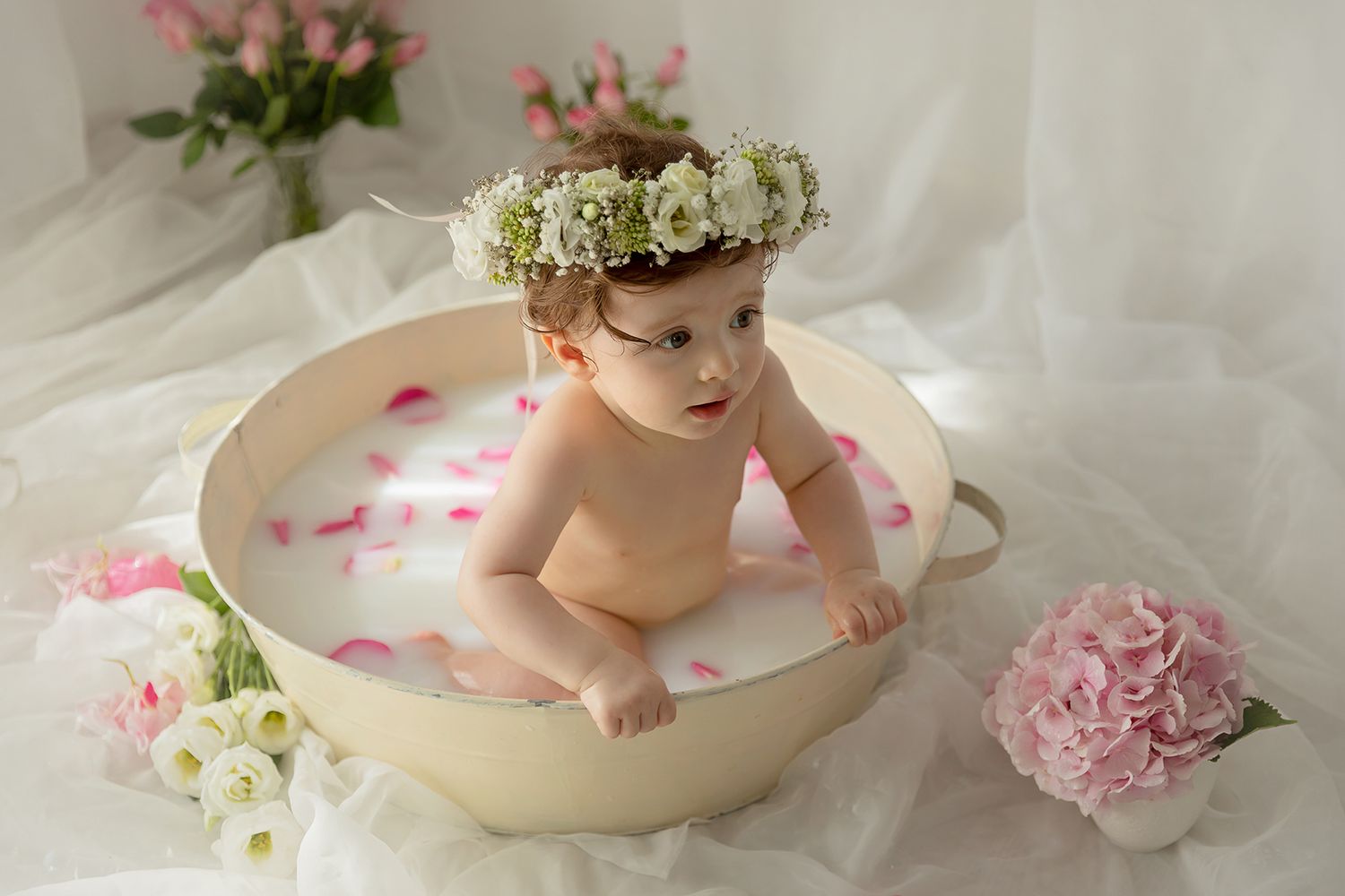 Sedinta foto cake smash Timisoara - prima aniversare fotograf Madalina Craciun