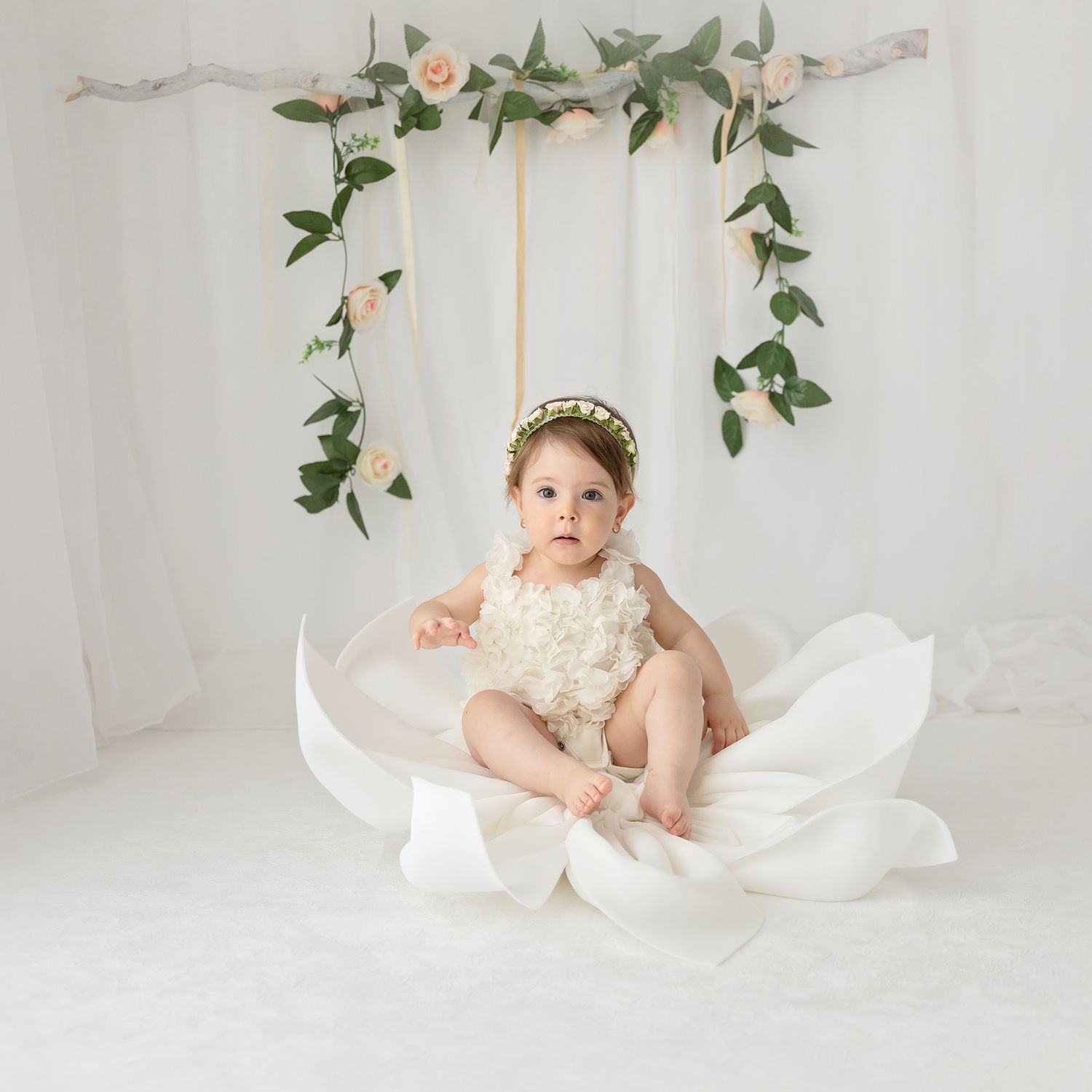 Sedinta foto cake smash Timisoara - prima aniversare fotograf Madalina Craciun