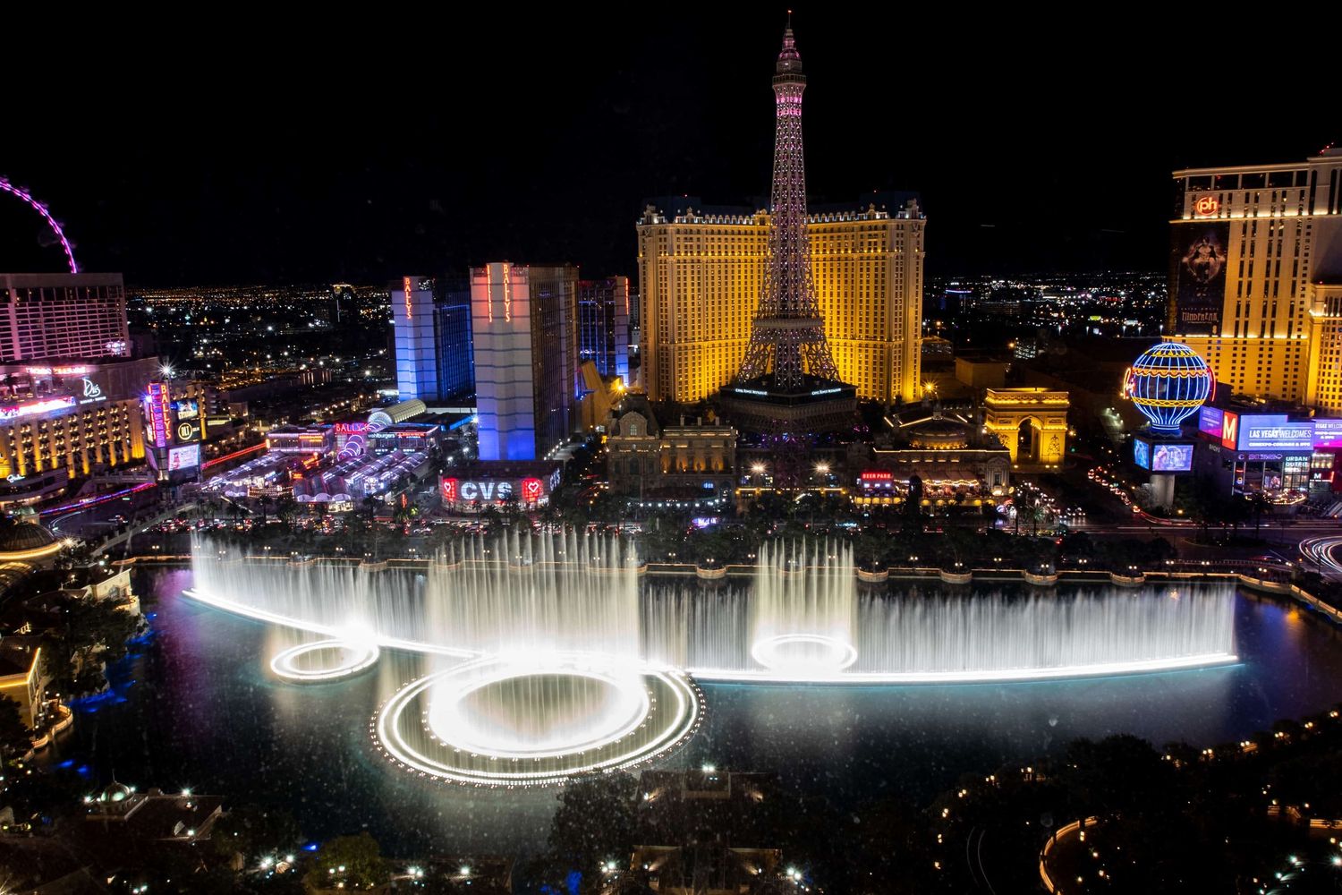 Las Vegas destination elopement photographer
