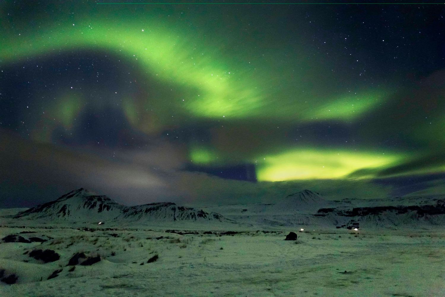 Iceland destination elopement photographer