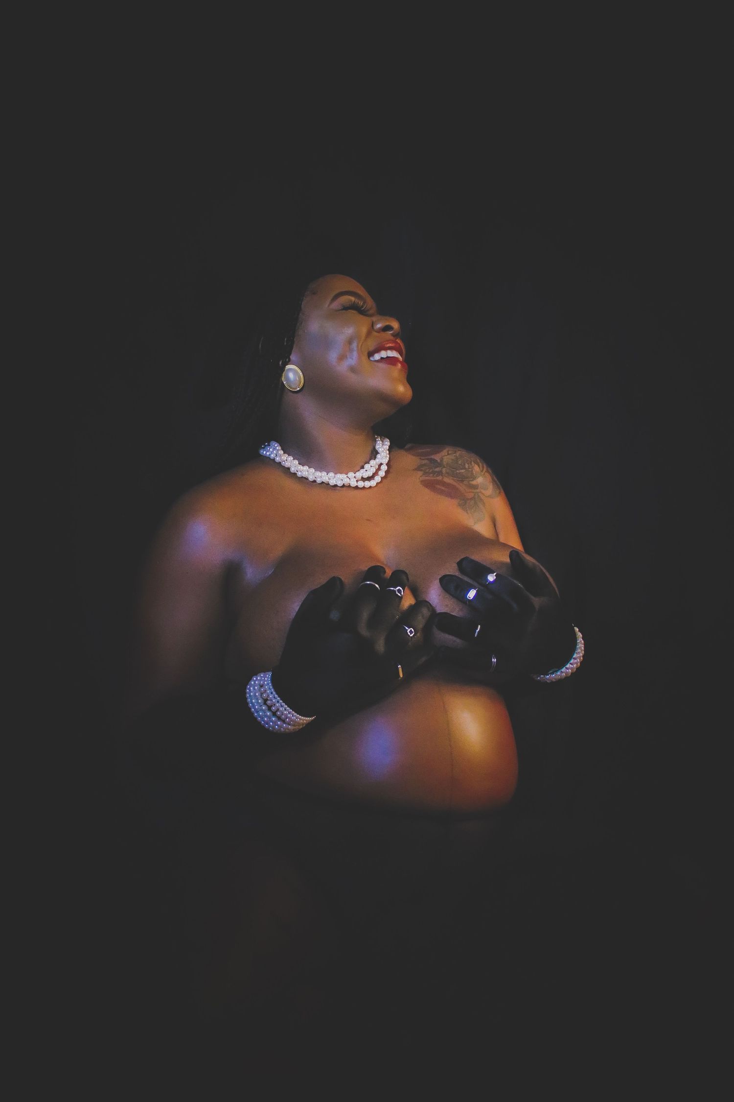Maternity Photoshoot at Home