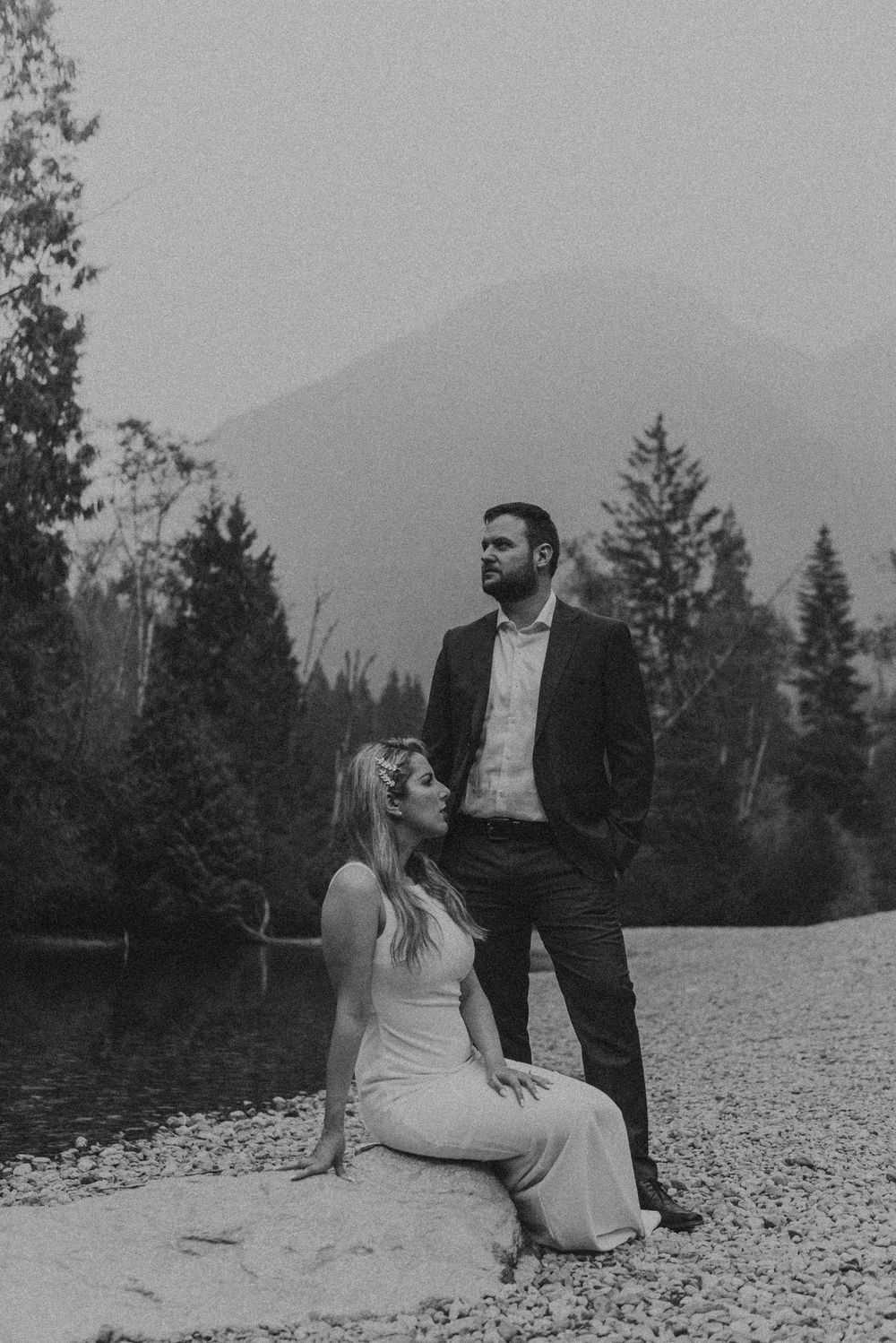 Lifestyle Photography by Marina Dams Elopement Golden Ears Photoshoot