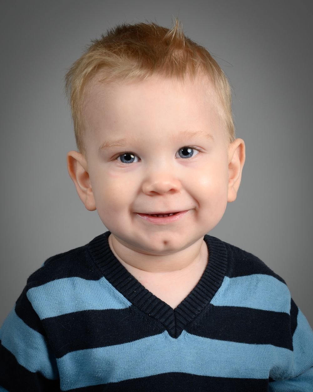 Barnporträtt i fotostudio