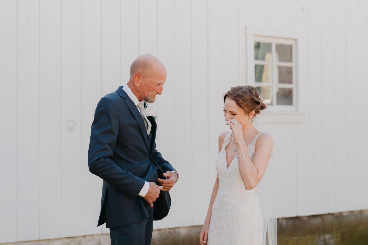 Ohio Wedding, Ohio Photographer, Wedding Photographer, Winterberry Farm, Bride and Groom Photos, First Look