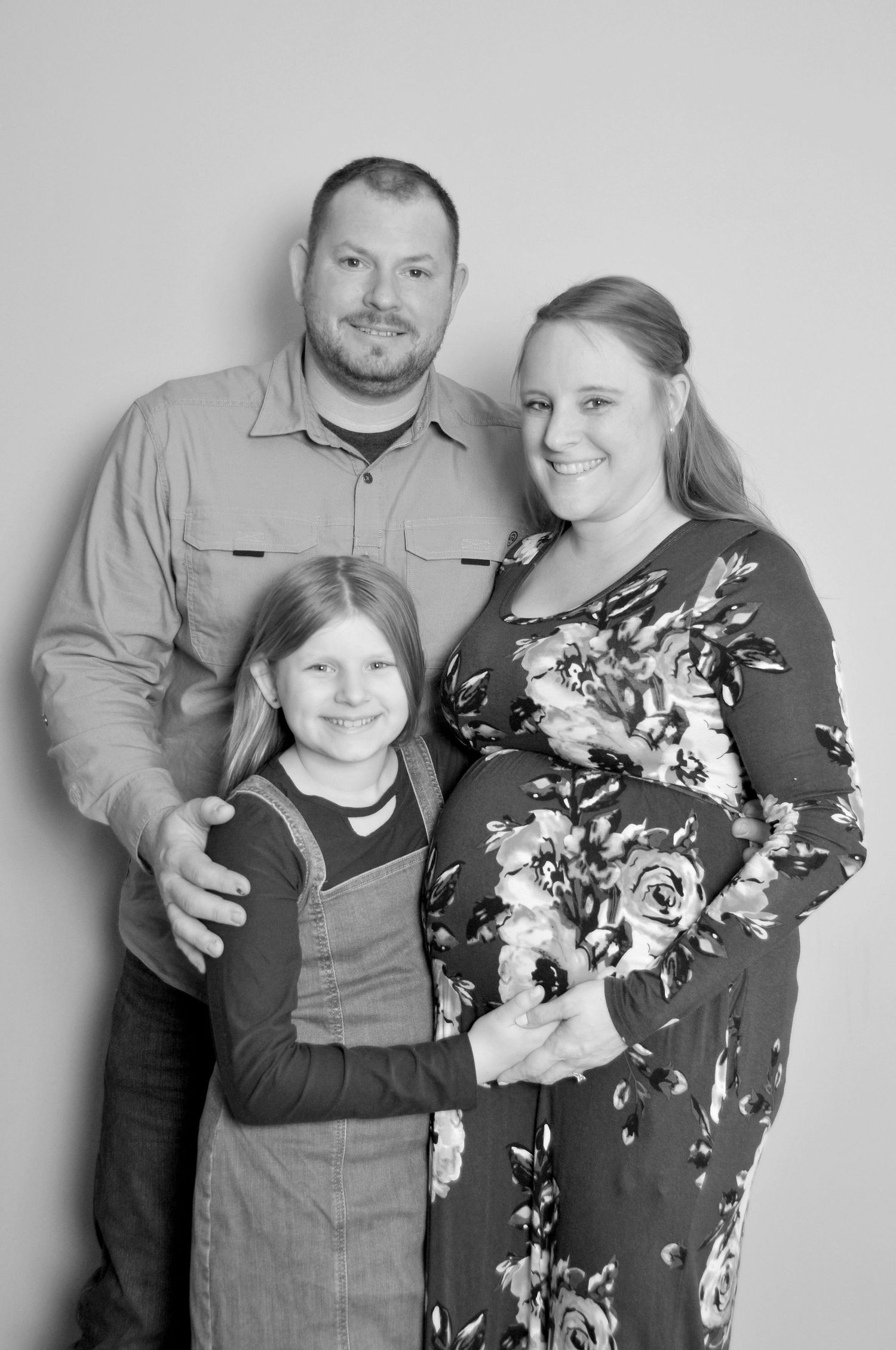 black and white maternity family photo