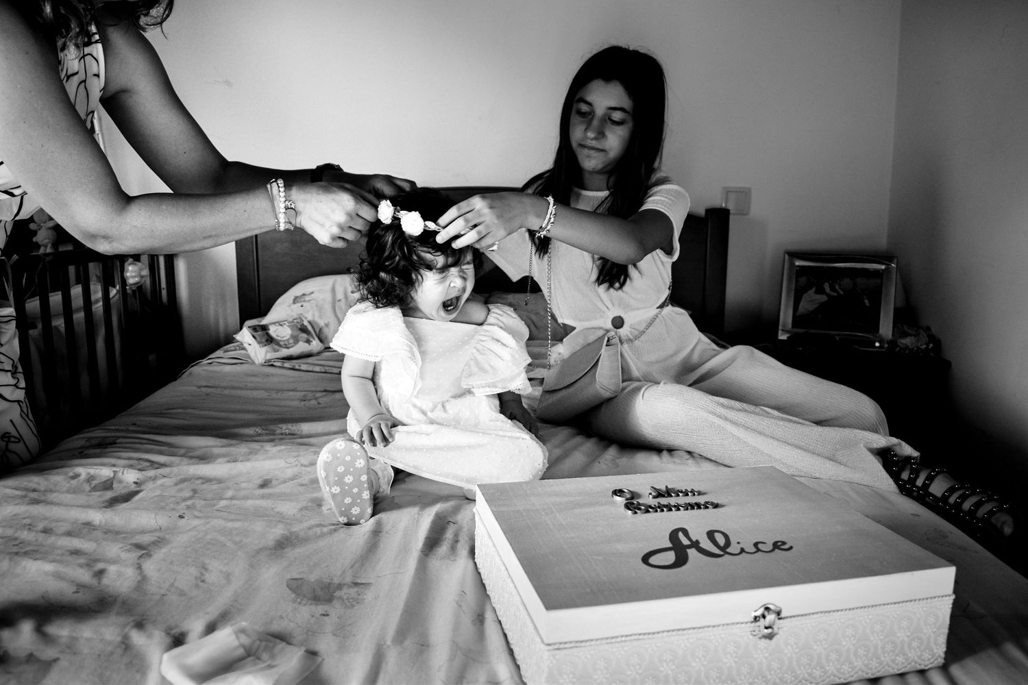 Vestir a menina para o batismo, maio 2023