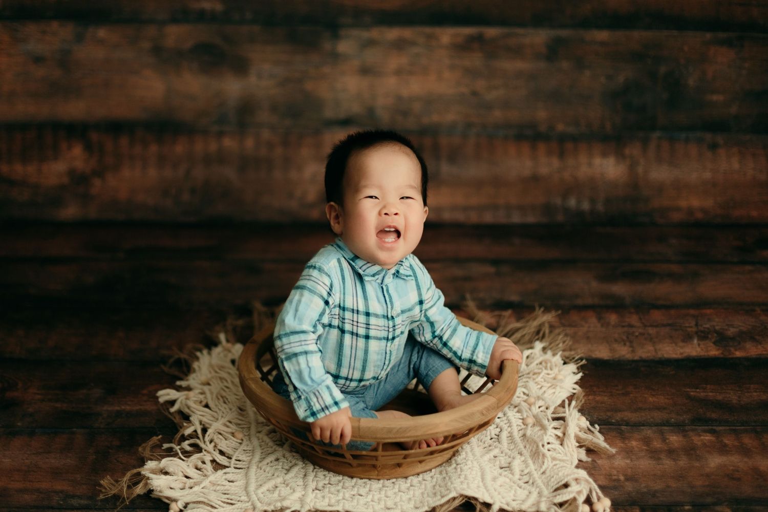 children baby milestone portrait photographer victoria bc