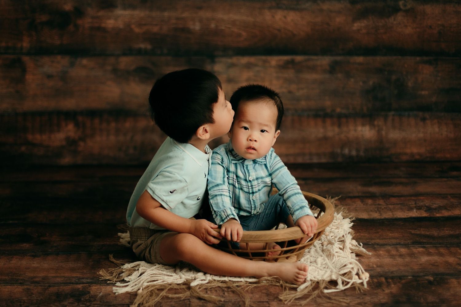 children baby milestone portrait photographer victoria bc