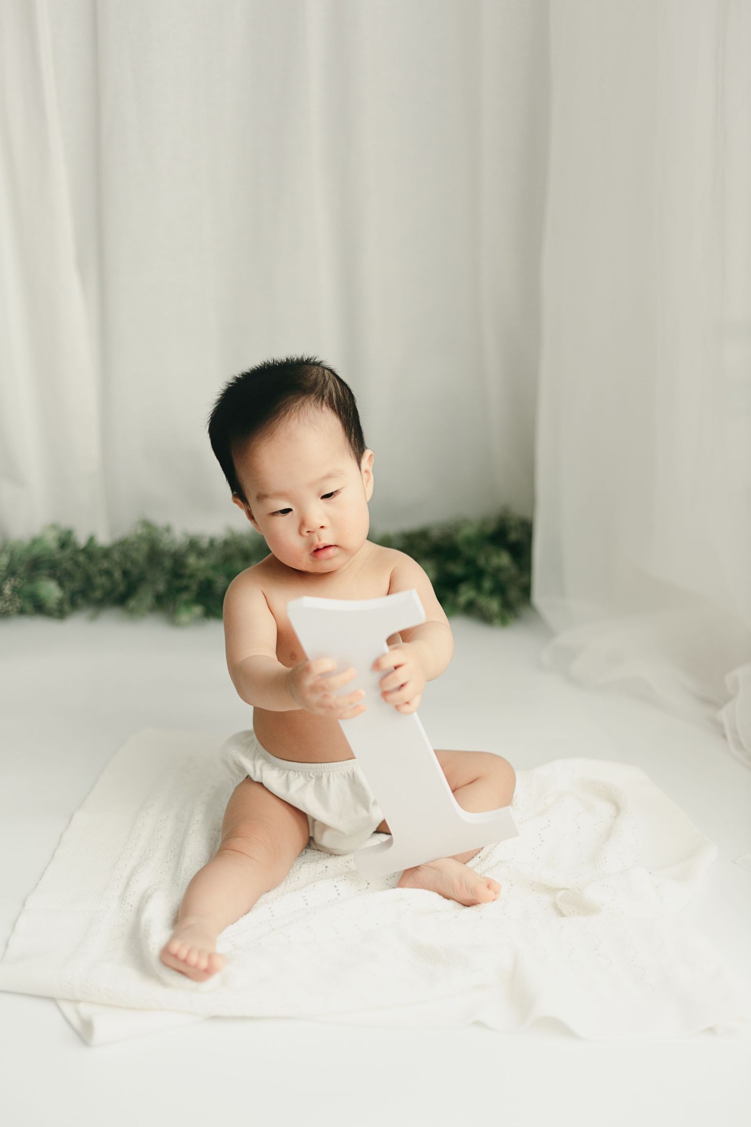 children baby milestone portrait photographer victoria bc