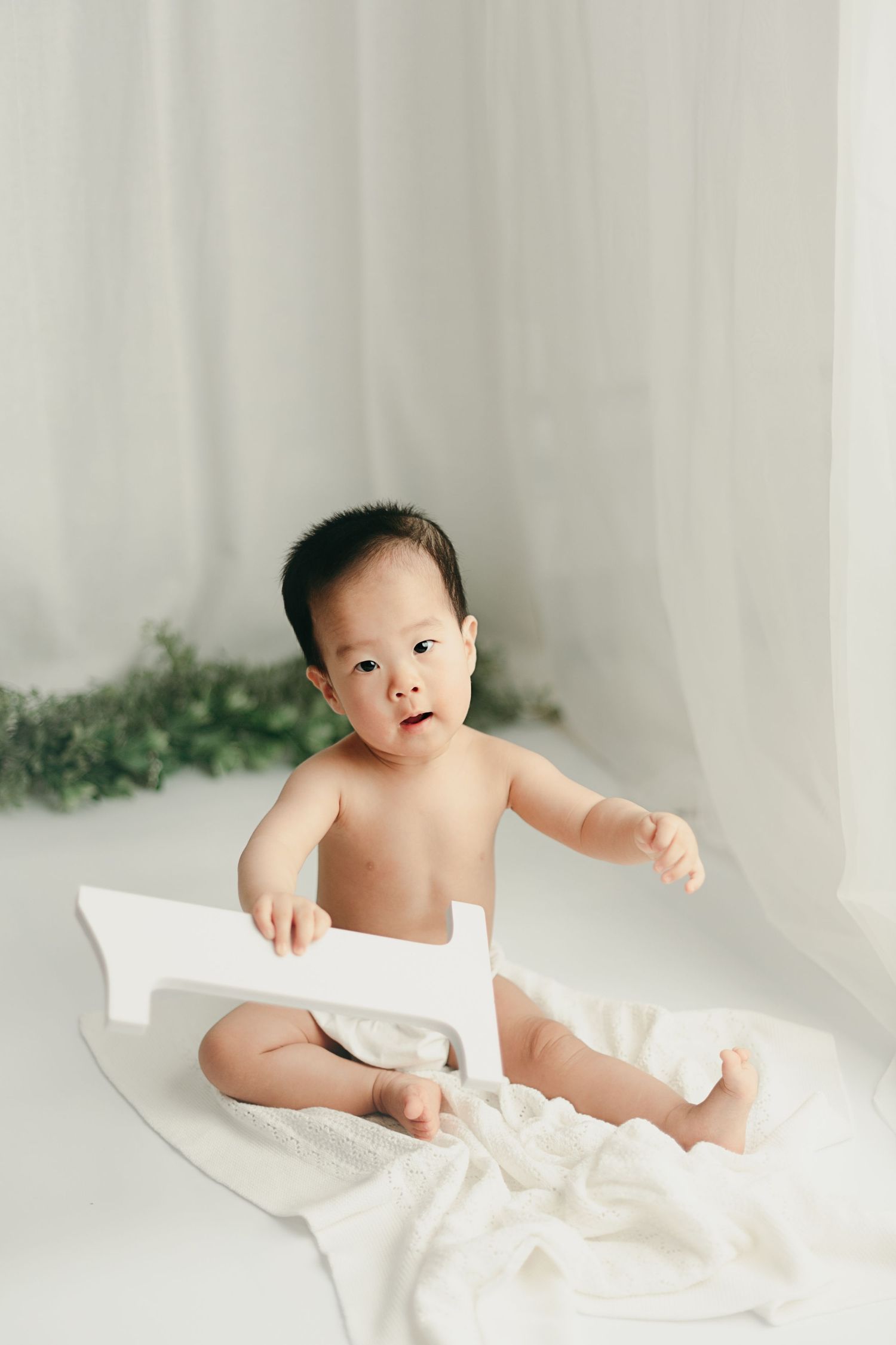 children baby milestone portrait photographer victoria bc