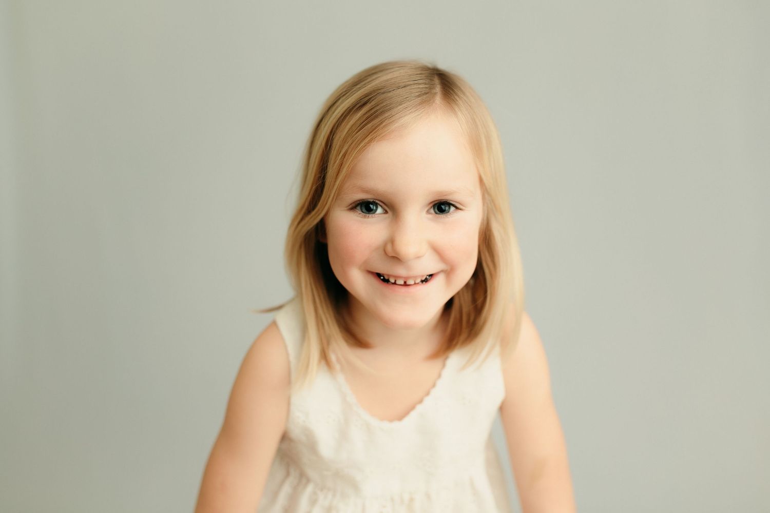 children portrait photographer victoria bc