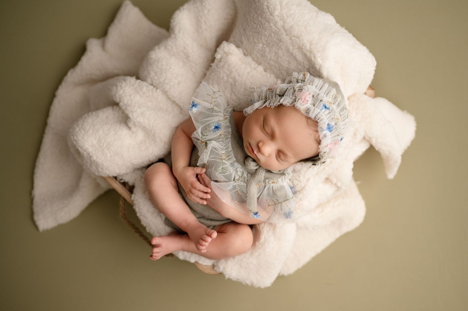 Mountain House, Ca Newborn Photoshoot / Pleasanton, Ca Newborn Photographer