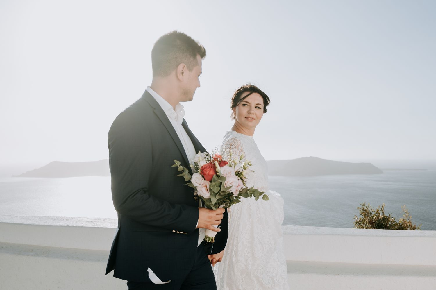 Santorini elopement photographer
