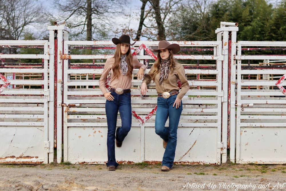 Wedding Photographer, Equine Event, Second Shooter in East Tennessee, TN, near Chattanooga, TN and North GA area. Portrait Western