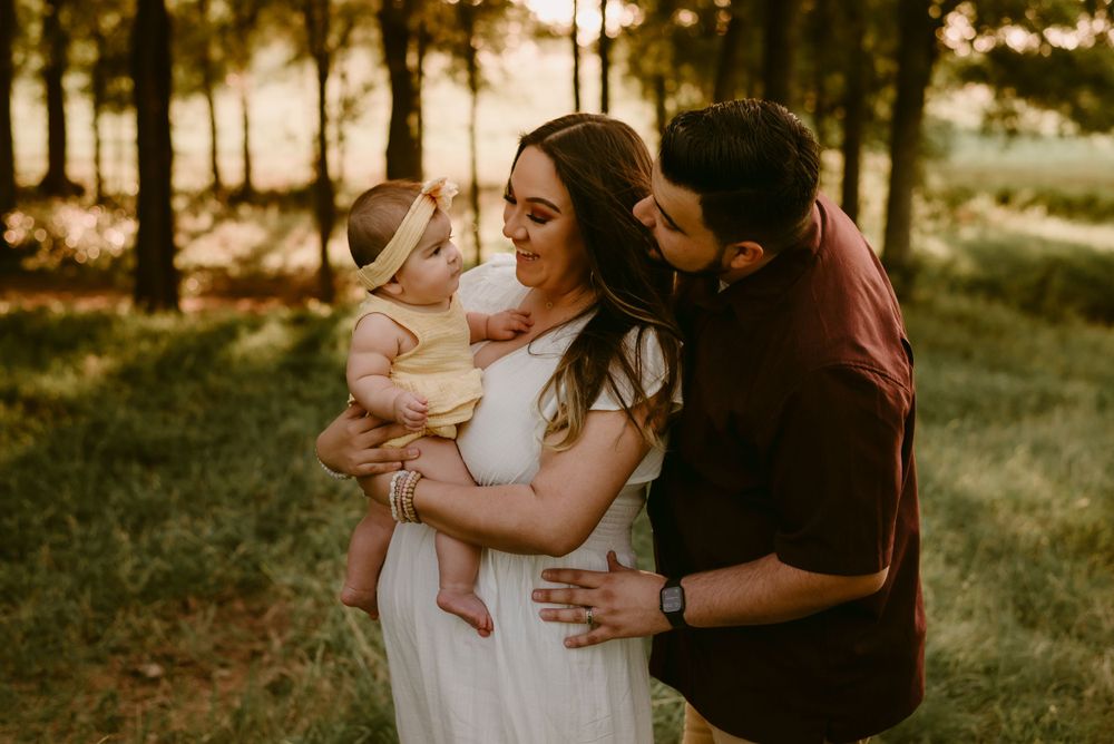 Katy Montoya Photography - Kenedy, Texas Photographer - Victoria, Texas Family Photographer