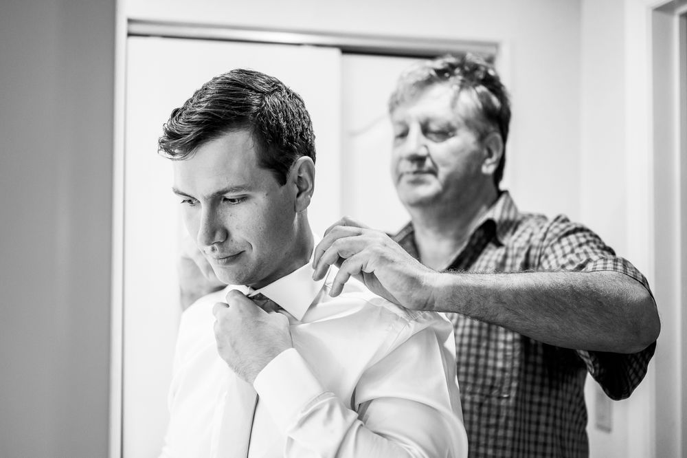 London Wedding Photographer Groom Getting Ready Spirits Intrigued Photography 2022