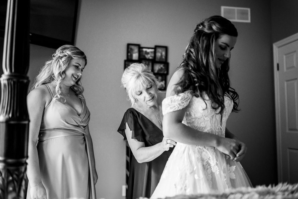 London Wedding Photographer Bride Getting Ready Spirits Intrigued Photography 2022