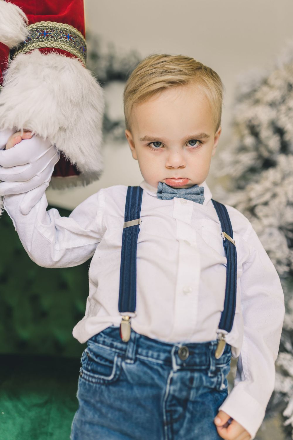 santa photos near me, christmas photos Lawrenceville GA, family holiday photos near me Lawrenceville GA, santa pics