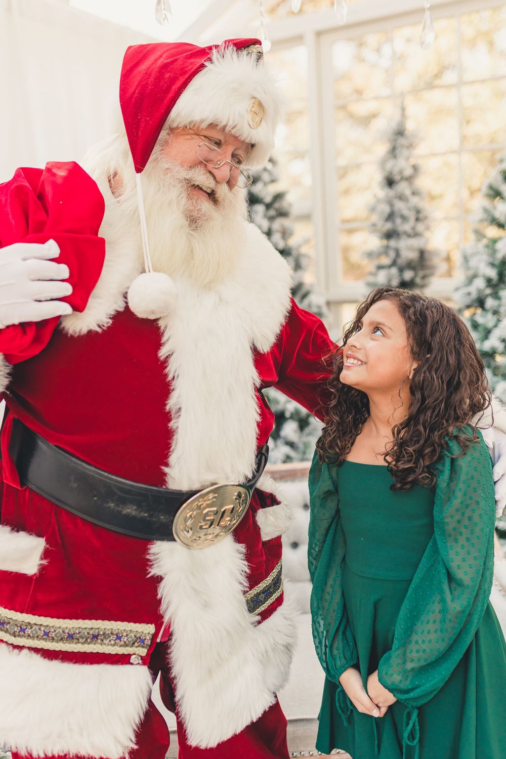 santa photos near me, christmas photos Lawrenceville GA, family holiday photos near me Lawrenceville GA, santa pics