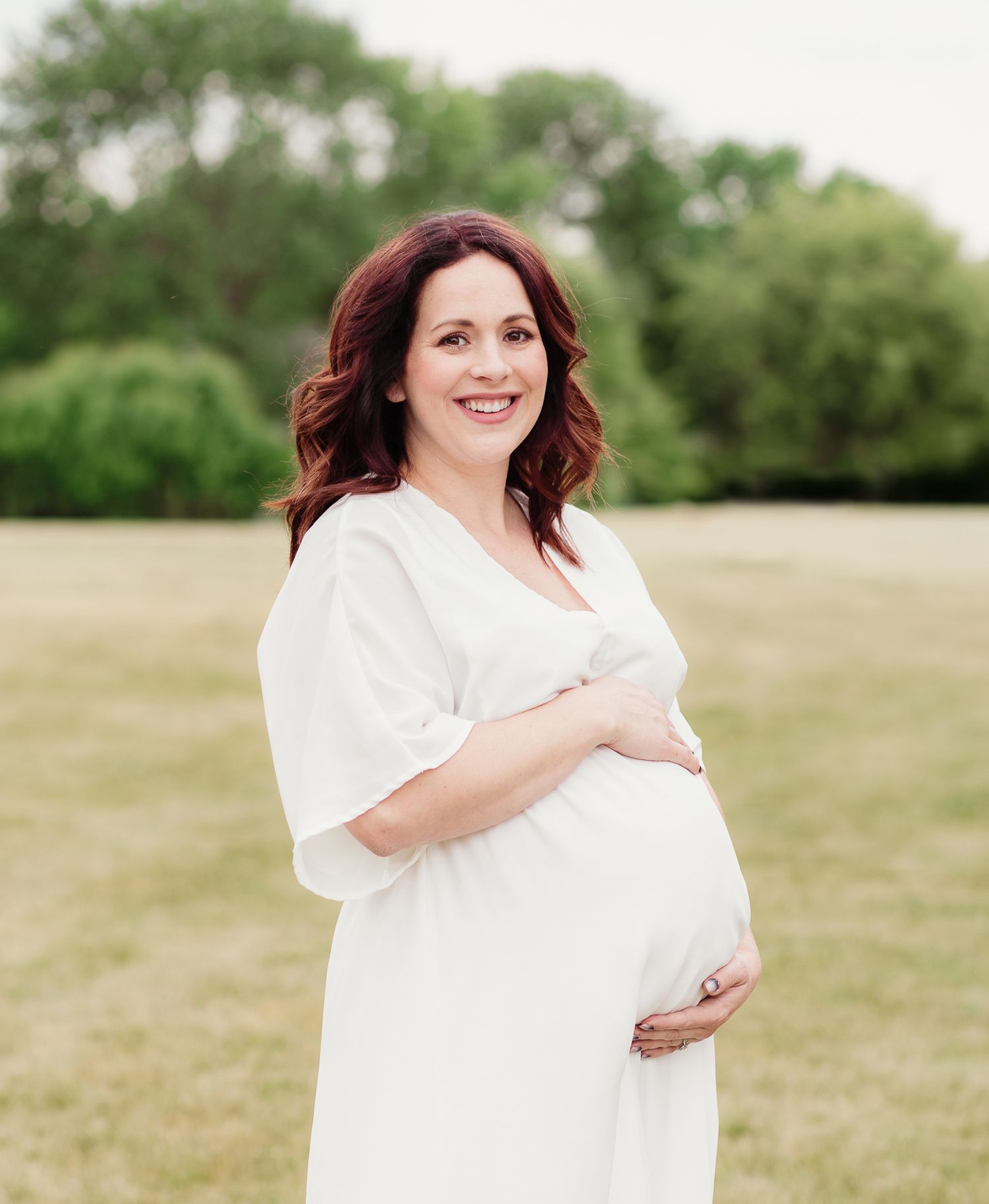 maternity photoshoot with white dress in Hanover Park, IL maternity portrait
