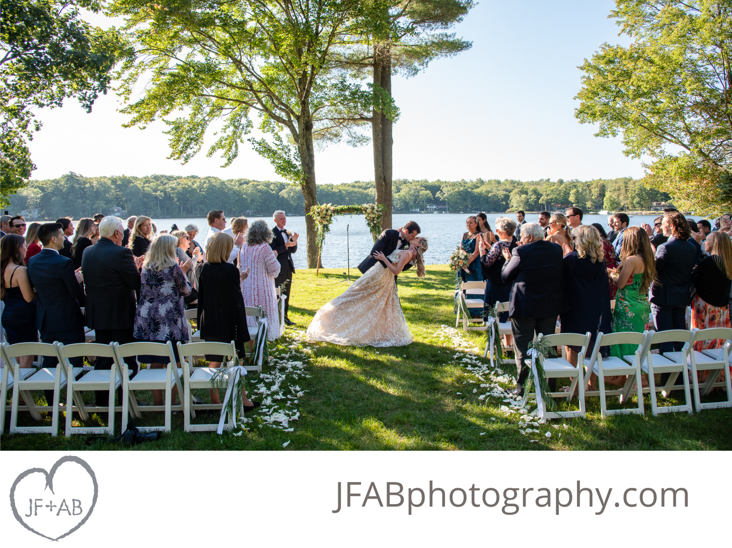 outdoor lakeside wedding in the Poconos