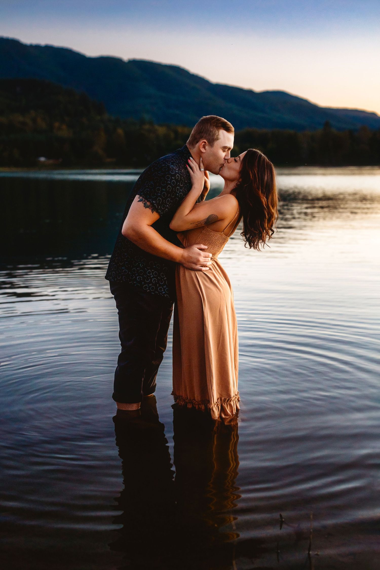Couples session at Alder Lake in Eatonville Washington