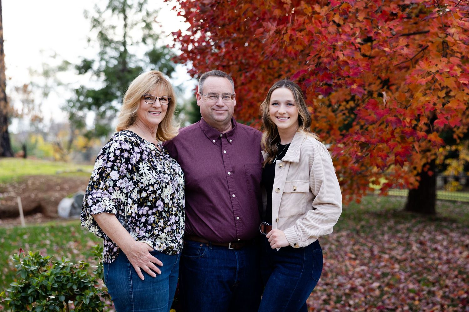 Family portrait session in Paradise, California with beautiful leaves in background