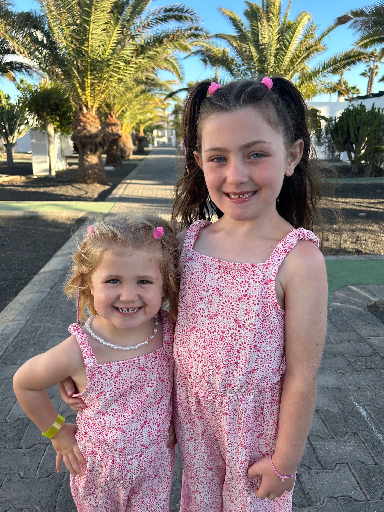 Rosie & Lily Photography