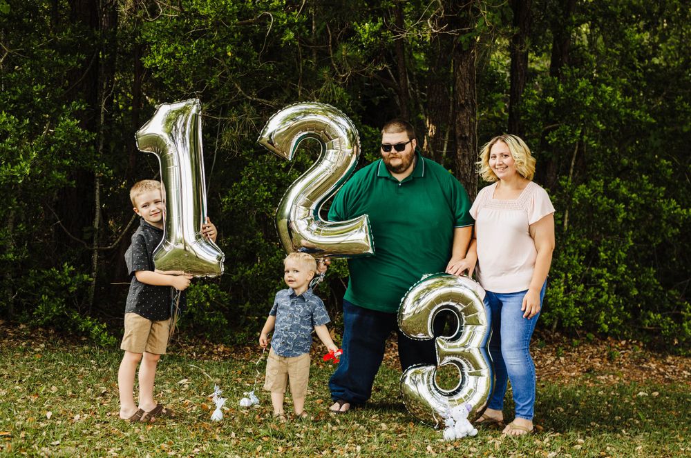 MATERNITY PHOTOGRAPHER IN SWANSBORO NC SERVING JACKSONVILLE, NC AND Emerald Isle.