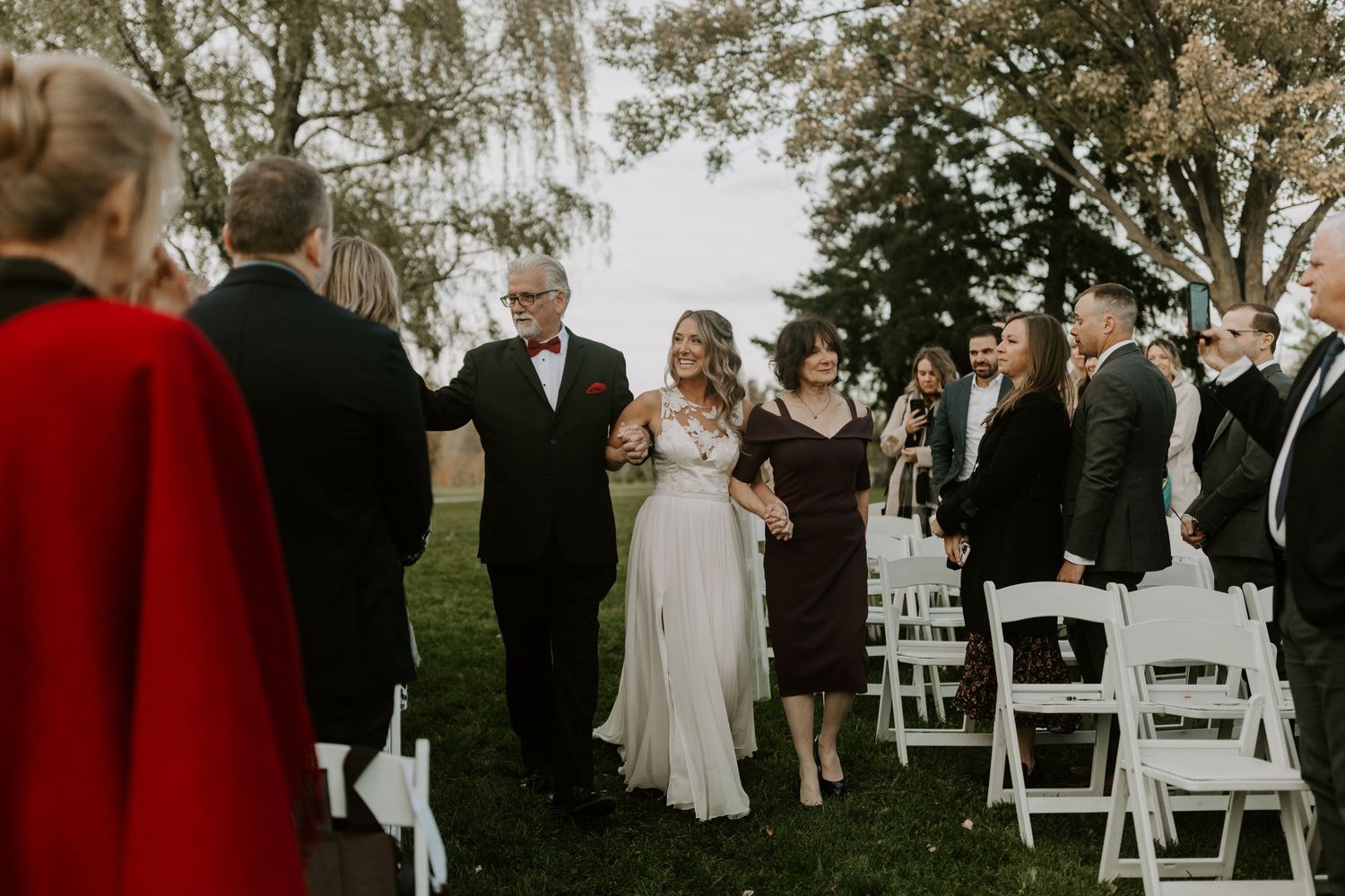 earth to table farm wedding photography candid