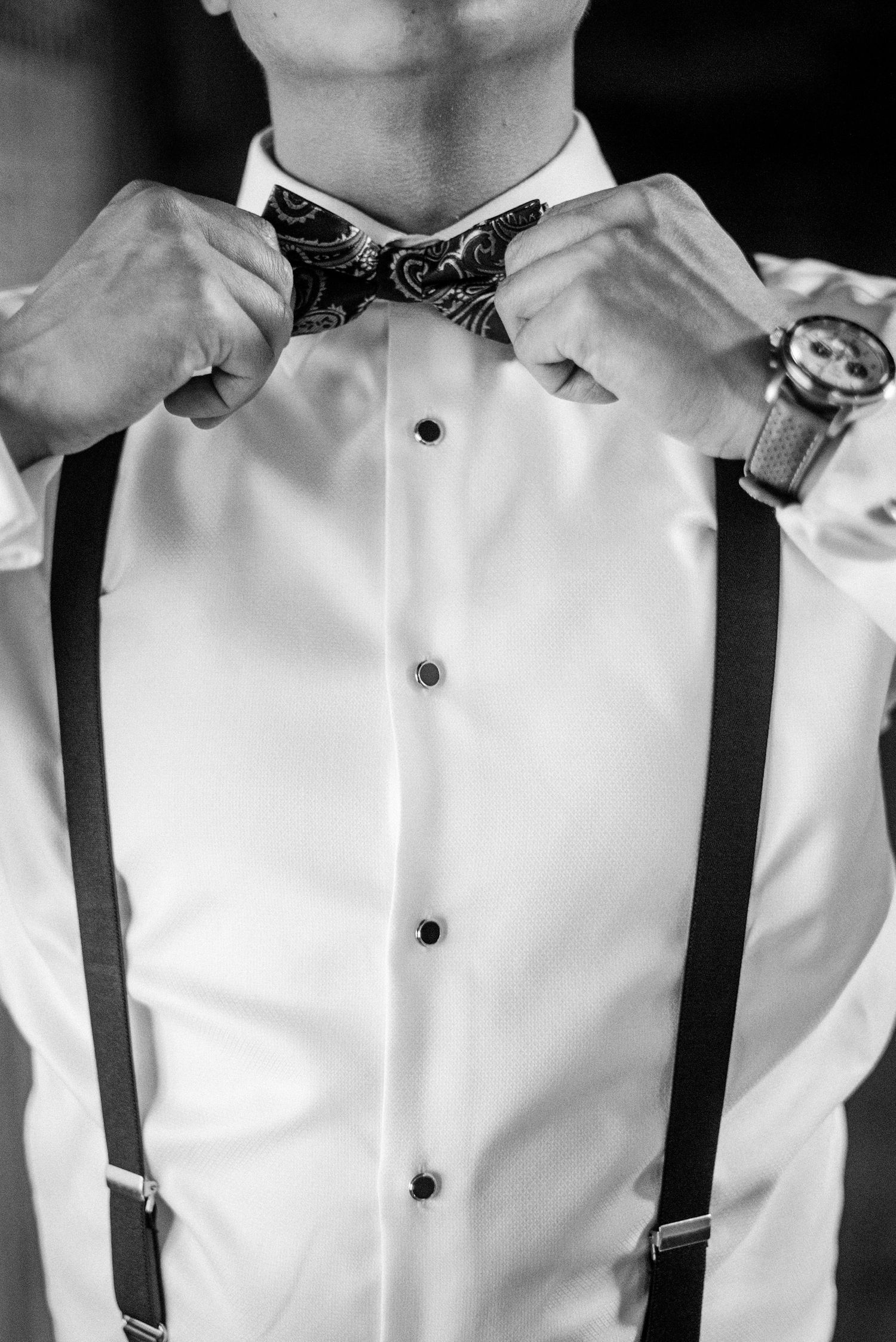 High-end wedding photographer in Orange County, Huntington Beach. Luxury service