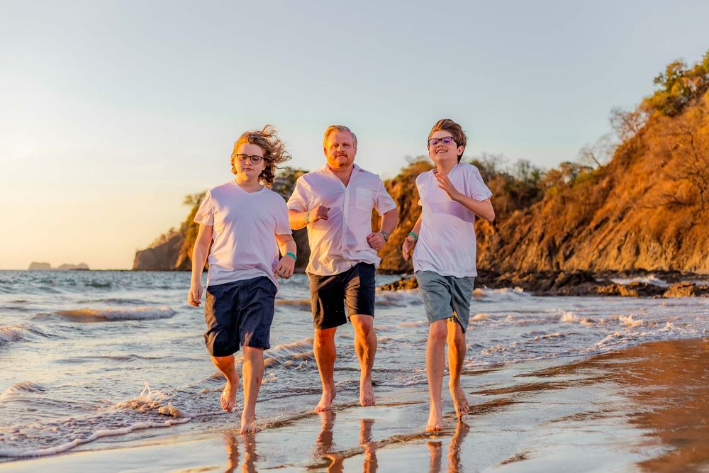 Family Sunset Photo Shoot in Flamingo Beach