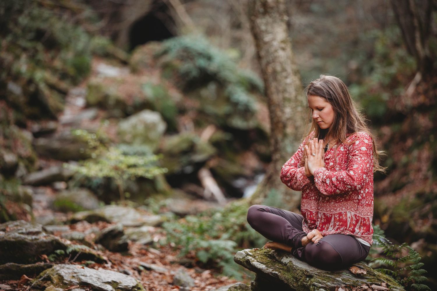 ny yoga meditation teacher outdoor