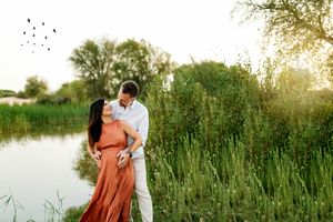 Maternity photos greenery Dubai photographer