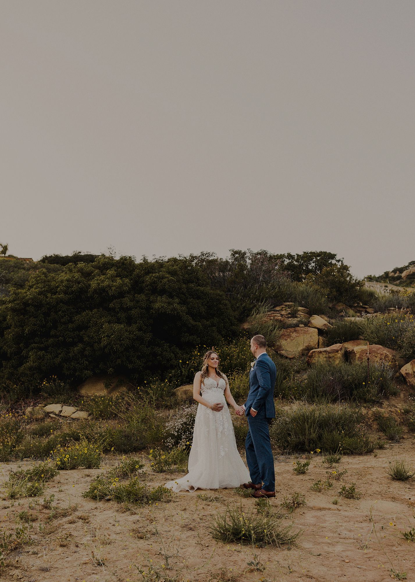 E Noelle Photography backyard wedding in Hidden Hills Los Angeles, bride and groom portrait