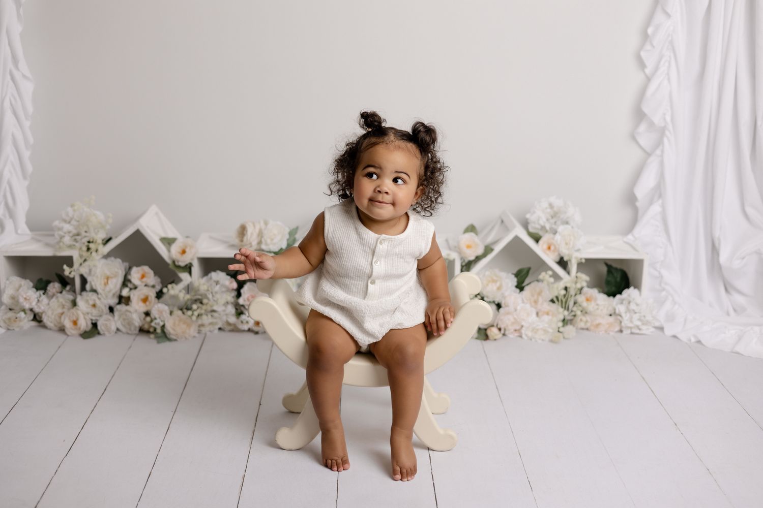 baby portraits in miami, south florida baby photographer, baby photographer Boyton Beach, Surfside cake smash photos, Delray Beach portraits