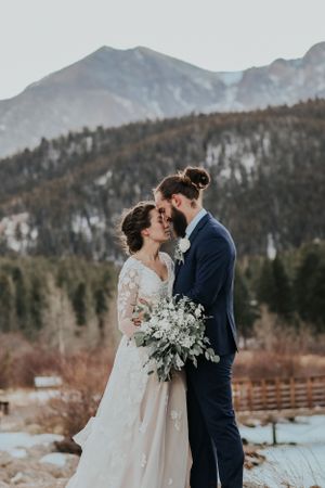 Rockford IL Catholic wedding photographer
