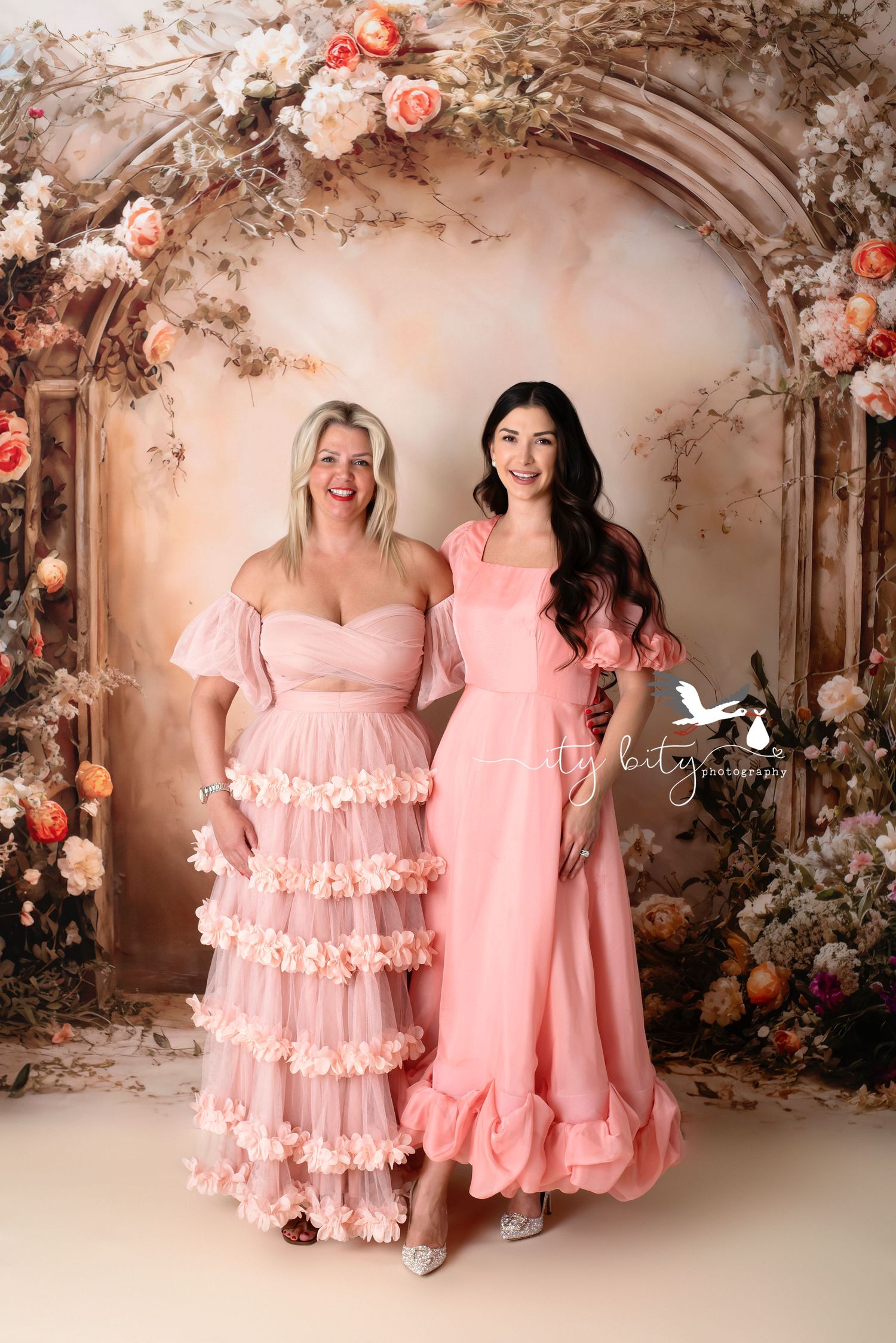 Avon Ohio Photographer Macarons With Mom Event Photos Mom & Grandma